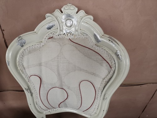 COPPIA POLTRONCINE LACCATE IN BIANCO INTEGRE E ORIGINALI EPOCA 900' - Foto 3 di 12