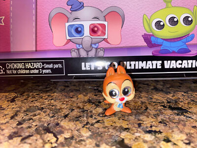 Disney Doorables Let s Go Series - Dale: Camping Getaway (Rare)