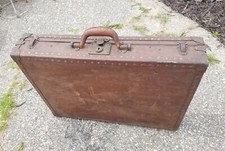 ANTIQUE COLLECTIBLE CHEST BRIEFCASE SALESMAN TYPE SIZE HERCULES KENNETT SQ. PA.