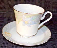 MIKASA Fine China Cup and saucer set Charisma pattern gray white floral