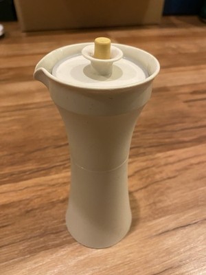 Tupperware oil vinegar cruet container W/lid