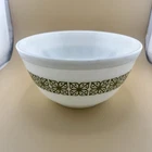 Pyrex # 402 Green Square Flowers 1 1/2 Quart Mixing Nesting Bowl