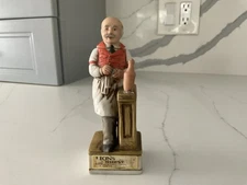 LIONSTONE Whiskey Decanter, Waiter Porcelain, 5.25" (empty)