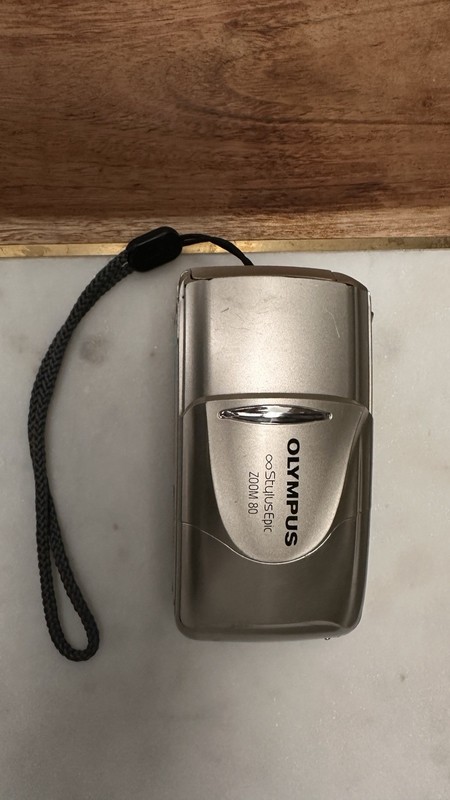 Olympus Stylus Epic Zoom 80 35mm Point Camera, Silver Untested*read description