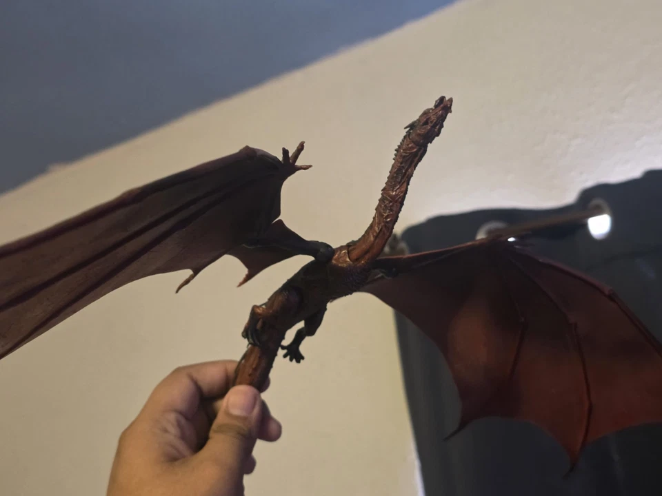 "El Hobbit Deluxe 2014 posable Smaug 22"" envergadura" Bard The Bowman abierto Foto 2 de 3