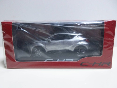 1/30 C-HR 2019 Latest el Late el CHR for Color Sample Minicar Metal ...