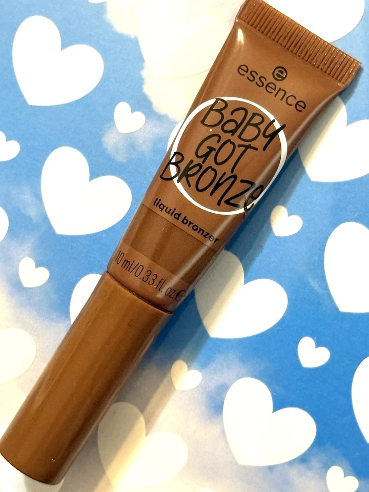 Essence Baby Got Bronze 50 SUN LOVER Lightweight Liquid Bronzer Easy To Apply - Image 2 of 4