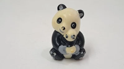 Ü-Ei Variante "Tao Tao" Tao Tao Mutter D 1984 - Tatzen gepunktet, 100 % Original - Bild 1 von 4
