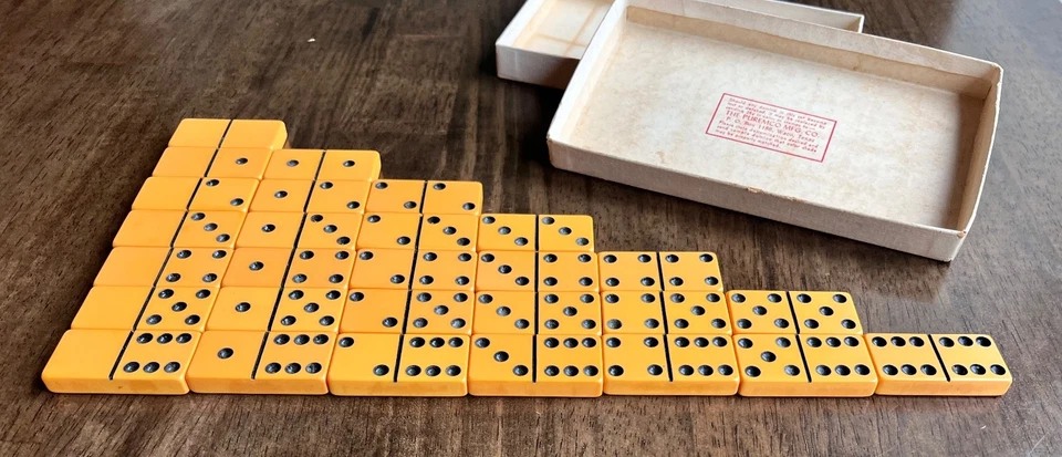 Vintage Puremco Mfg Butterscotch Bakelite Marblette Dominoes Complete Set w/ box - Image 4 of 4