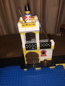 Vintage LEGO Pirates: Imperial Trading Post (6277) Mostly Complete