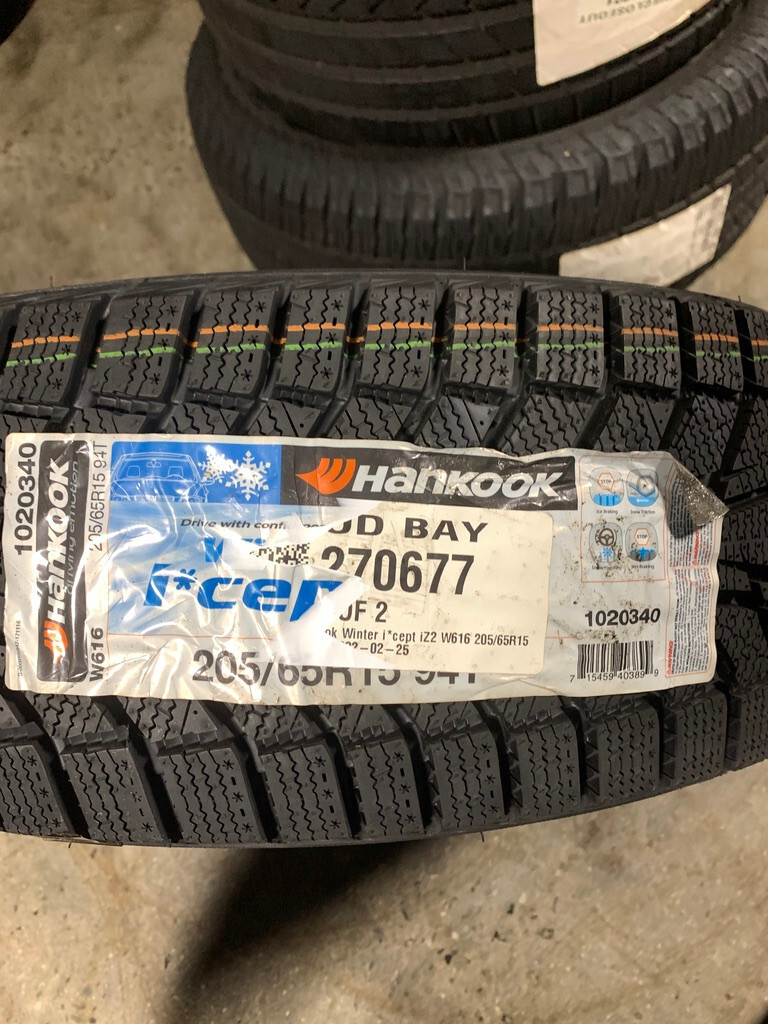 1 New 205 65 15 Hankook Winter Icept IZ 2 Snow Tire eBay