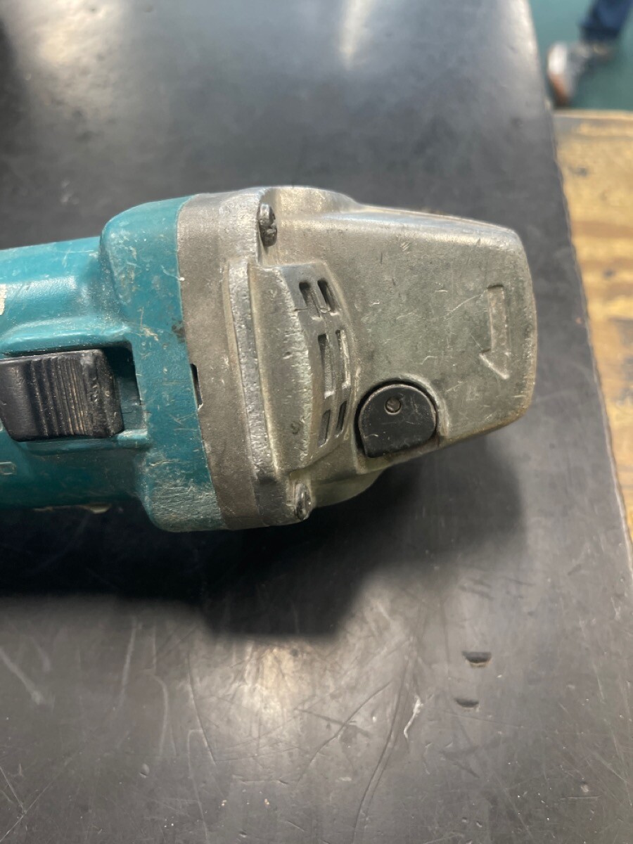 Makita 9557PBX1 4-1/2" Interruptor De Paleta Corte/amoladora Angular