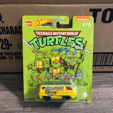 A ∞ 2022 Hot Wheels Pop Culture: Teenage Mutant Ninja Turtles ∞ '66 Dodge A100