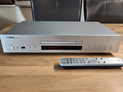 Yamaha CD-S303 HiFi CD Player - Silber mit Fernbedienung - Yamaha S 303