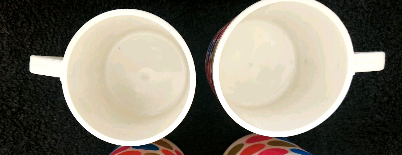 2 DEKA 1969 Vintage Set of Mugs Cups Camping Picnic Multi Color Plastic Unused