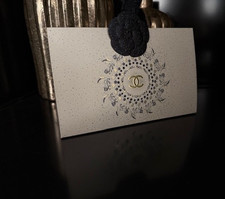 Chanel Geschenkverpackung Weihnachten 2025 mit Kamelie NEU
