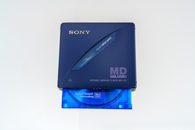Sony Walkman MZ-E70 Portable Mini Disc Player Blue Magnesium Body [DEMO / PLAYS]