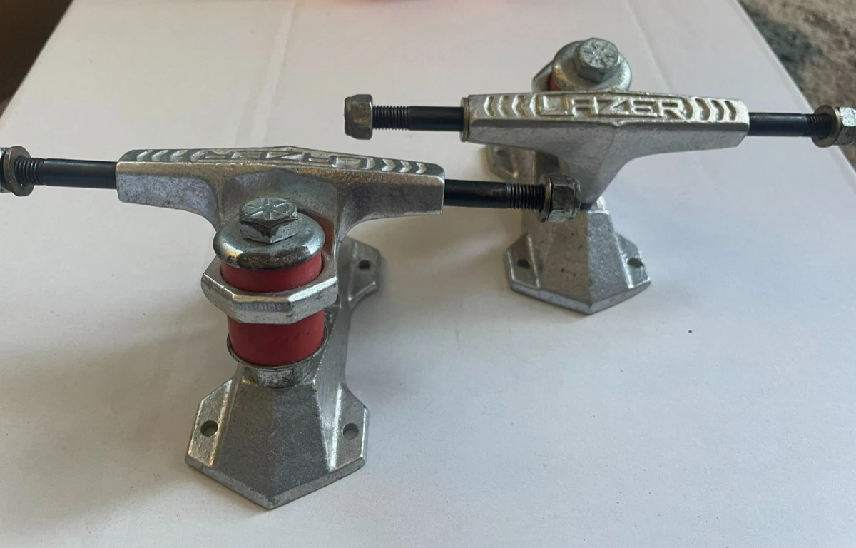 Preços baixos em Tracker Trucks em equipamentos de Skateboard e