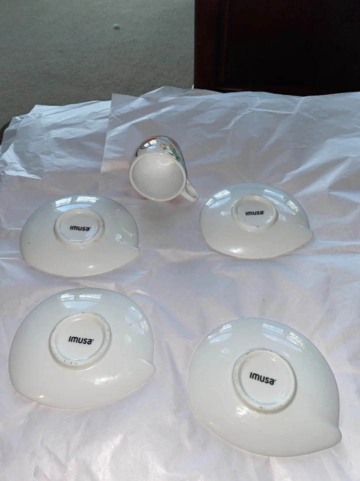 JUEGO DE 4 PLATILLOS Y 1 TAZA ESPRESSO IMUSA COLORIDO DISEÑO FLORAL Foto 3 de 4