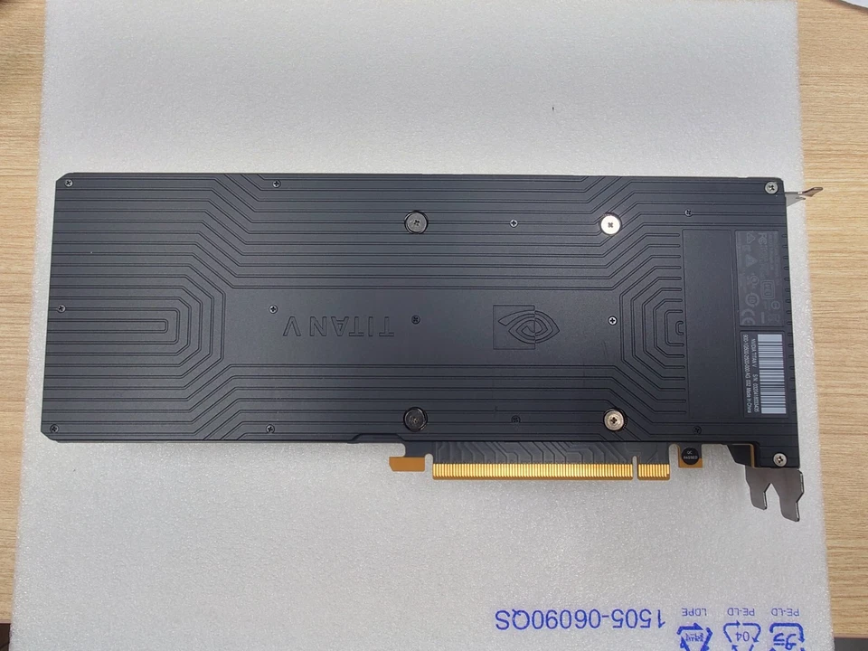 NVIDIA Titan V 12GB HBM2 Professional CUDA Graphics Card GPU - Image 3 of 4
