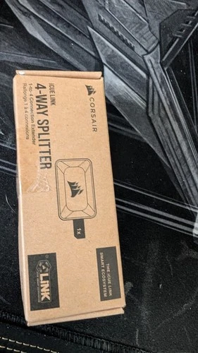 Corsair iCUE LINK 4-Way Signal Splitter
