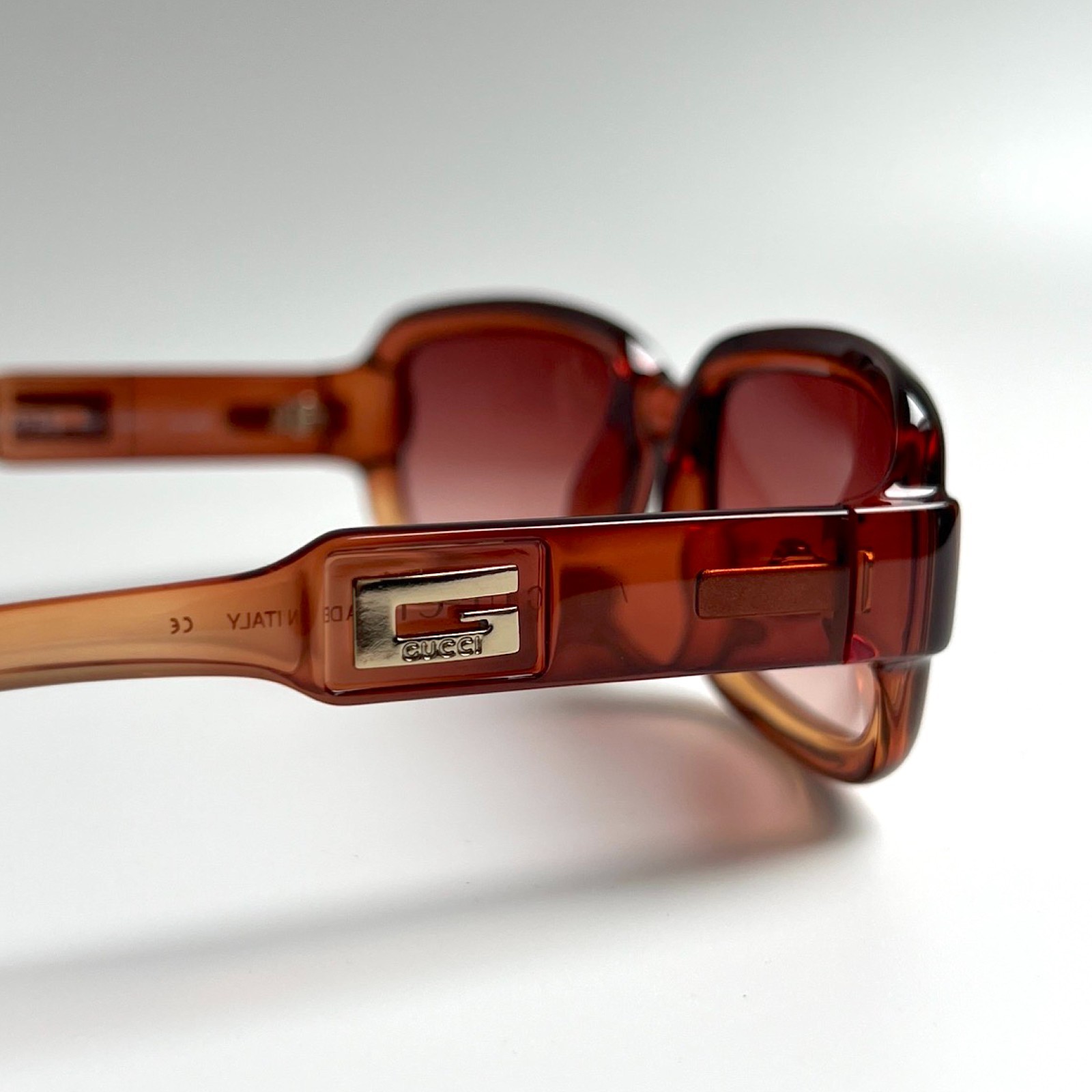 Gucci Sunglasses Authentic Rectangular Wraparound… - image 2