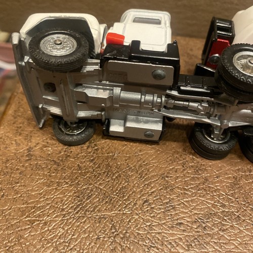 Corgi Major Mack Truck Gloster Saro Esso Tanker 1152 /no box - Picture 5 of 10