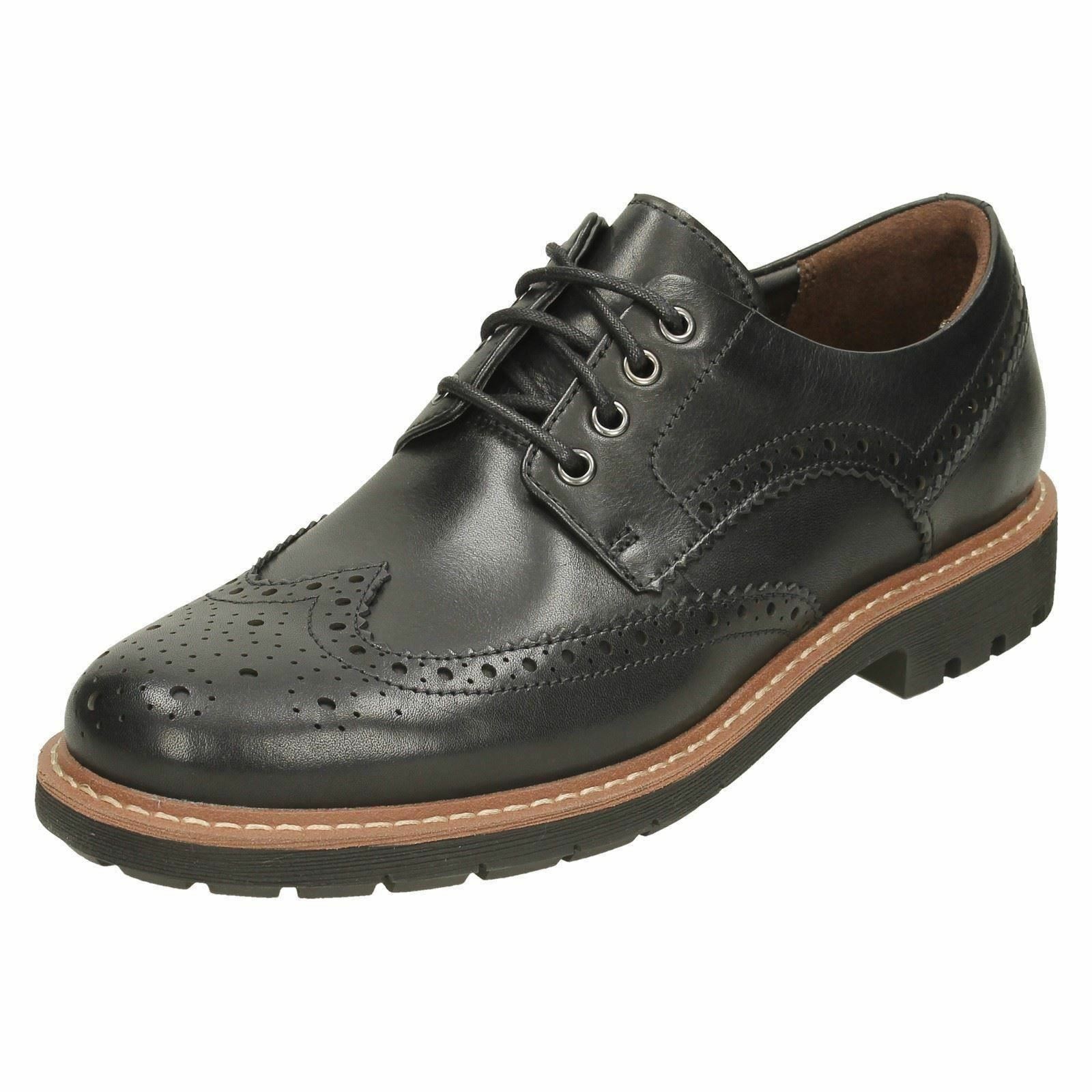 clarks mens black brogues