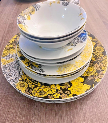 PAN EMIRATES HOME FURNISHINGS DINNERWARE SET OF 12