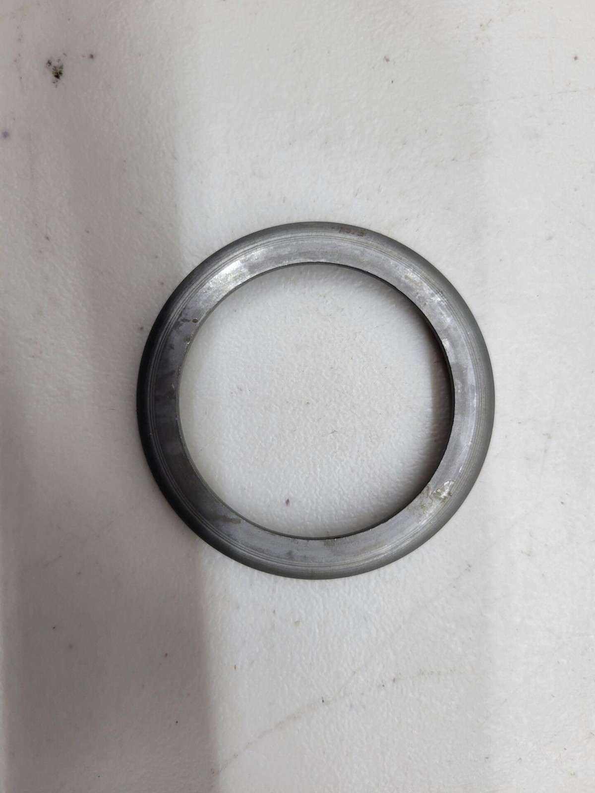 Rolls Royce / Bentley HOUSING (For rear hub felt seal) UG10046