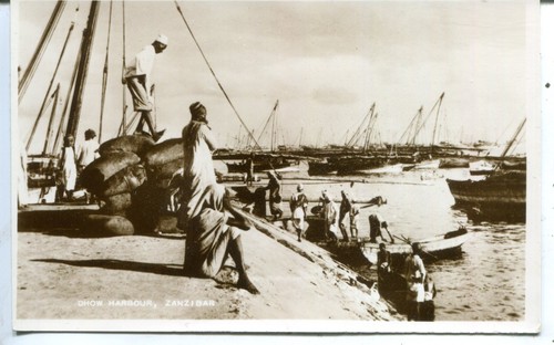 Tanzania Zanzibar - Dhow Harbour old real photo sepia postcard - Picture 2 of 3