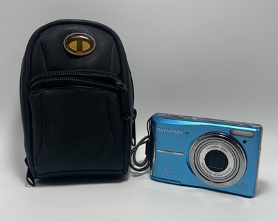 Olympus FE-46 Digital Camera 12 MP Blue / Aqua 2009 With Bag - Tested & Works