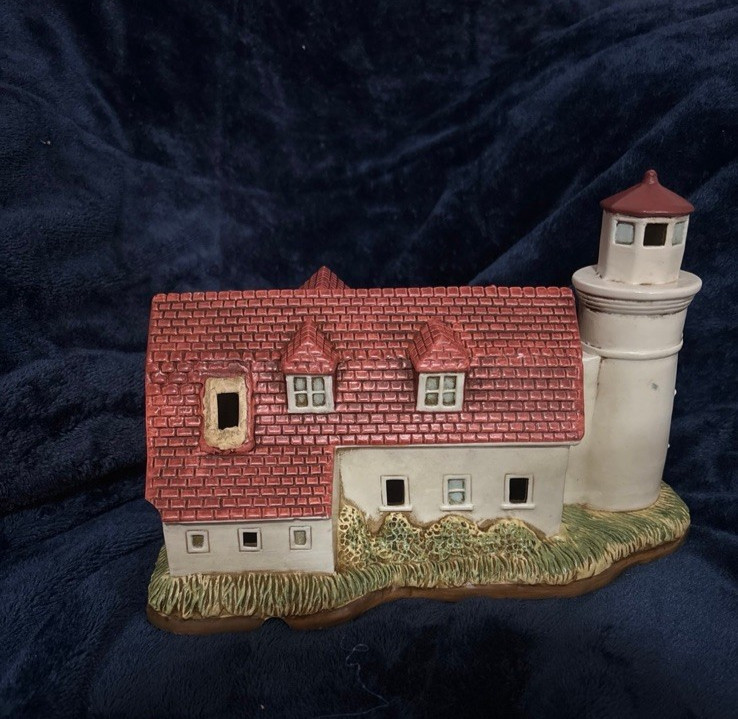 GEO. Z. LEFTON POINT BETSIE LIGHTHOUSE 1858 -- LAMP 1994 --