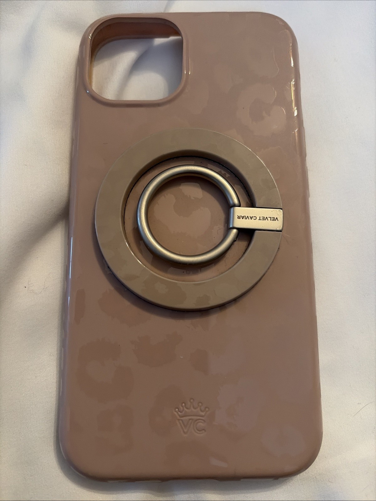 Velvet Caviar Magnetic Grip Ring & Case For iPhone 13, Nude Leopard