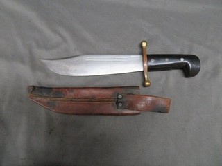 WWII US MILITARY V 44 BOWIE SURVIVAL / FIGHTING KNIFE CASE XX