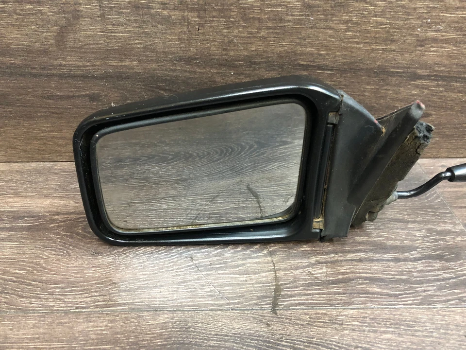 Espejo retrovisor izquierdo Honda Prelude: 1983, 1984, 1985, 1986, 1987, negro Foto 2 de 4