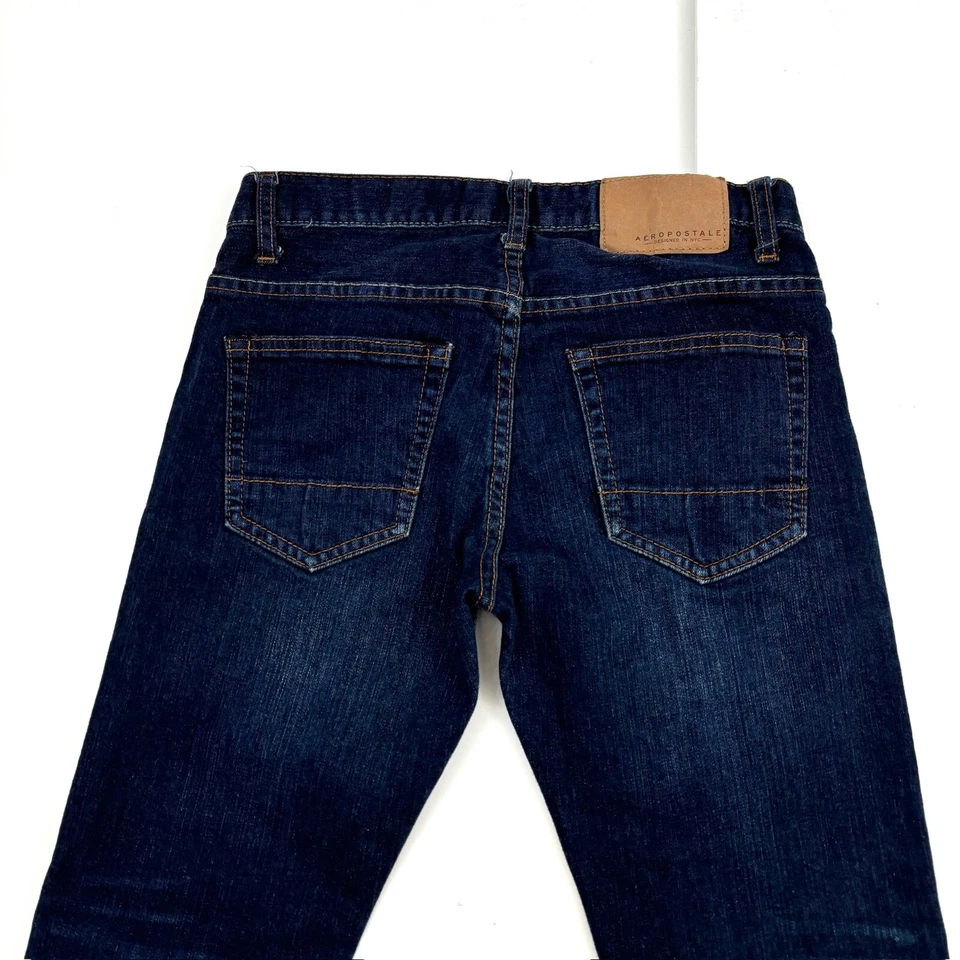 Aeropostale 修身直筒男孩尺寸 27 x 28 深蓝色牛仔裤 — 第 4/4 张图片