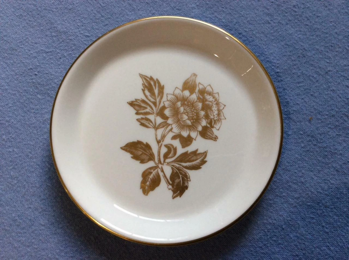 Wedgwood Gold Tonquin bone china 4