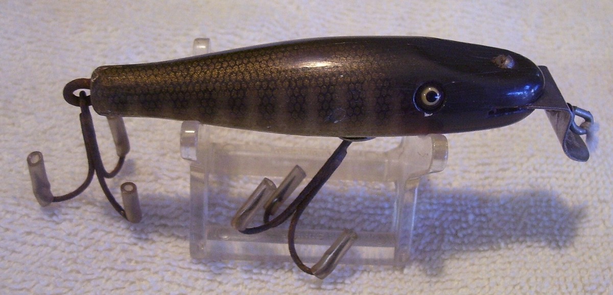 123023 VINTAGE CREEK CHUB PIKIE WOOD LURE 3 123023 VINTAGE CREEK CHUB PIKIE WOOD LURE 3