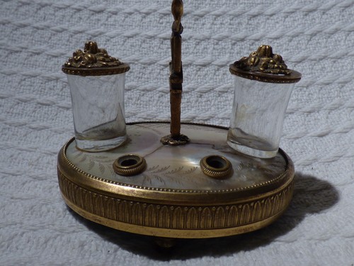 Antique French Brass & Mother of Pearl Double Inkwell Desk Stand - Picture 3 of 19