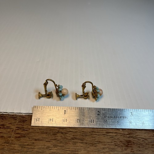 Vintage Miriam Haskell Earrings Tiny Glass Beaded Cluster Clip-On Screw Signed - Picture 5 of 6