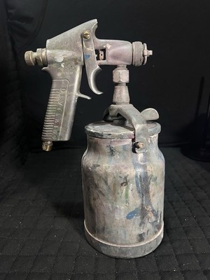 Vintage Devilbiss Type TGA Series 501 Spray Gun With Cup And No. 92 Nozzle