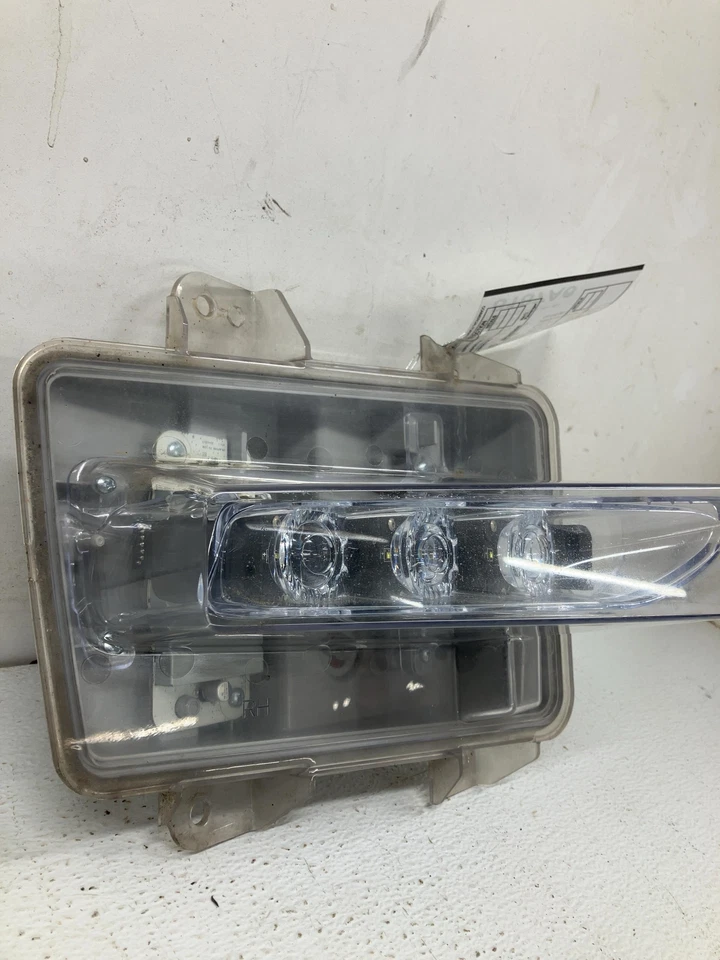 15 luces/lámpara antiniebla (led) pasajero derecho Lincoln Navigator Foto 3 de 4