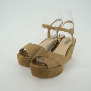 tan wedges dune