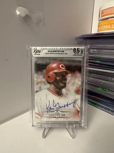 Topps 2025 Stadium Club On Card Auto Ken Griffey Sr. Cincinnati Reds SCBA-KG