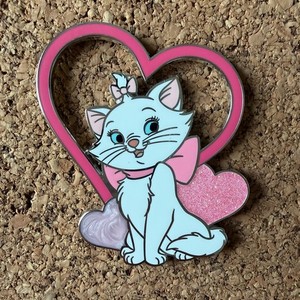 Disneyland Paris Marie with Hearts DLP Pin