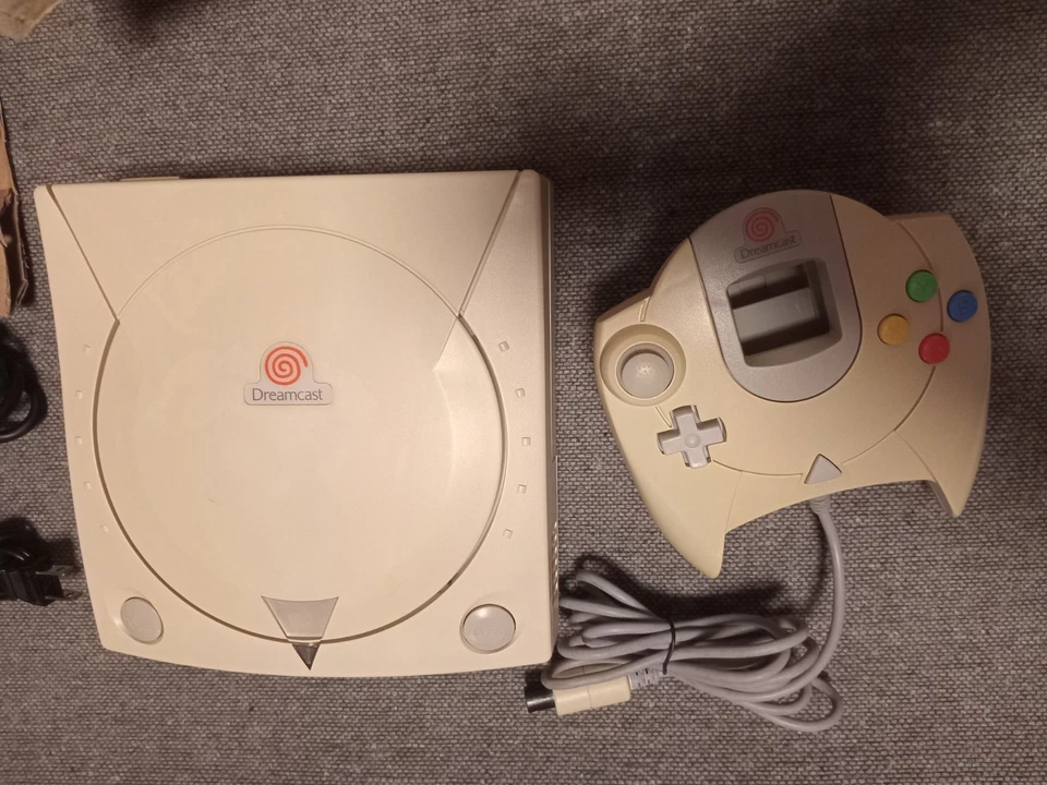 console compléte en boite SEGA DREAMCAST jap NTSC lecteur HS - Photo 2/4