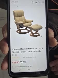 Beautiful Ekornes, Stressless Leather Recliner with matching Ottoman 