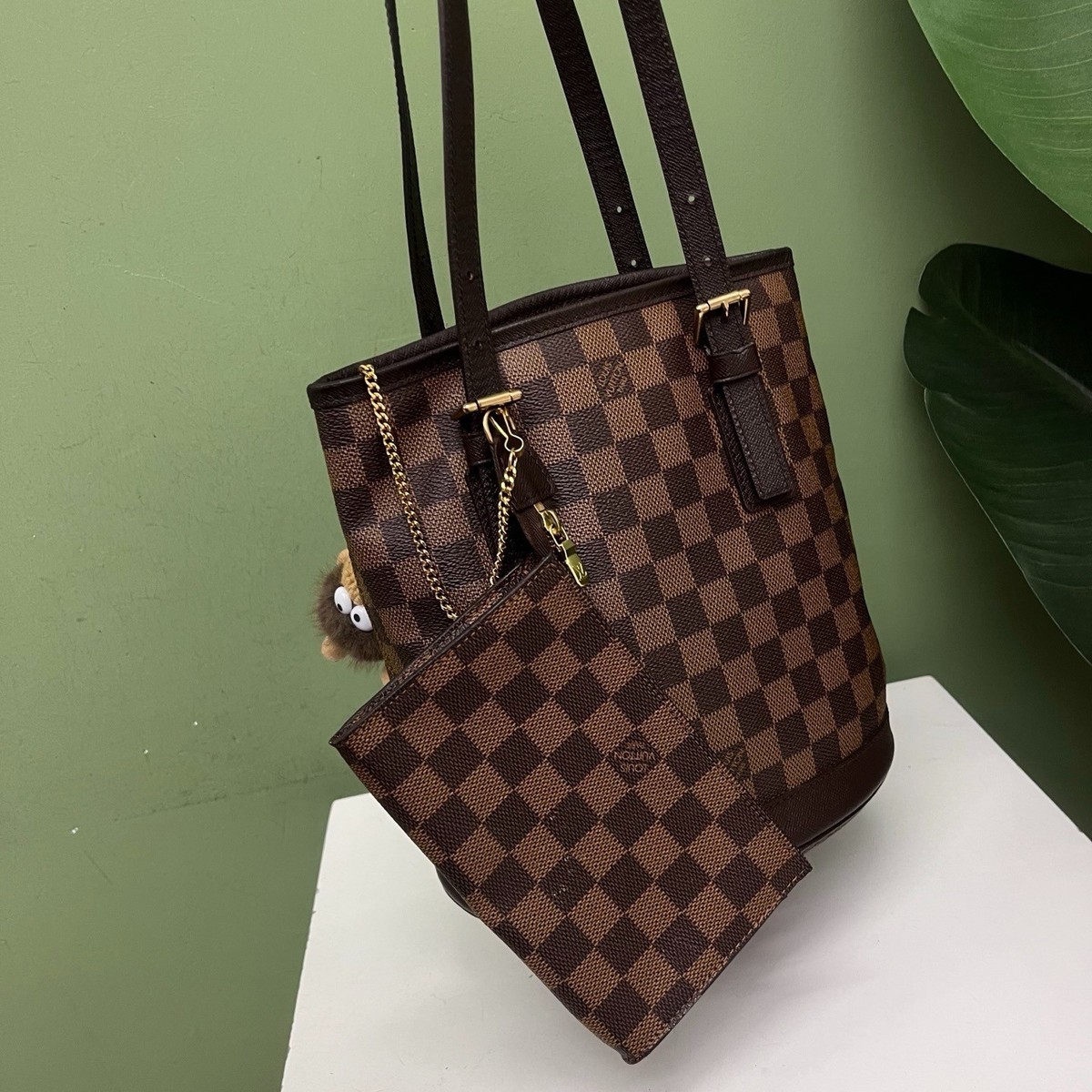 Louis Vuitton Damier Ebene Bucket Brown Shoulder Bag Women Classic