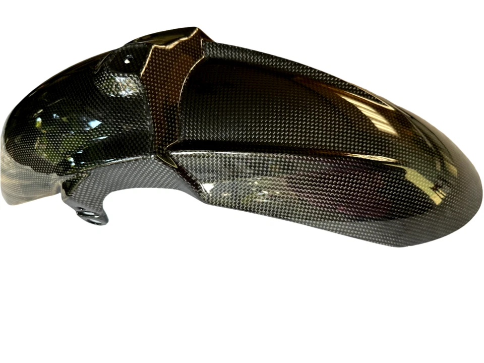 Guardabarros delantero BMW K 1200R (2005-2008) K 1300R (2009-2016) - 100% fibra de carbono Foto 2 de 2